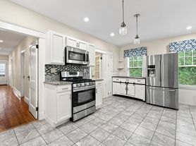 40 County St, Peabody, MA