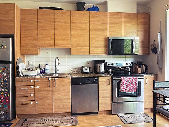 3rd image of 5788 Sidley St #219