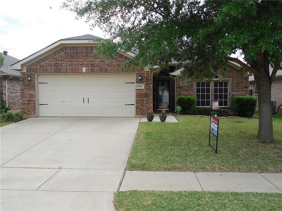 1st image of 1840 Woodchase Dr