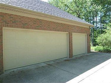 4th image of 1025 Cambridge Ct NE
