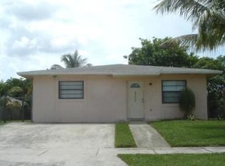 19330 SW 118th Ave, Miami, FL 33177