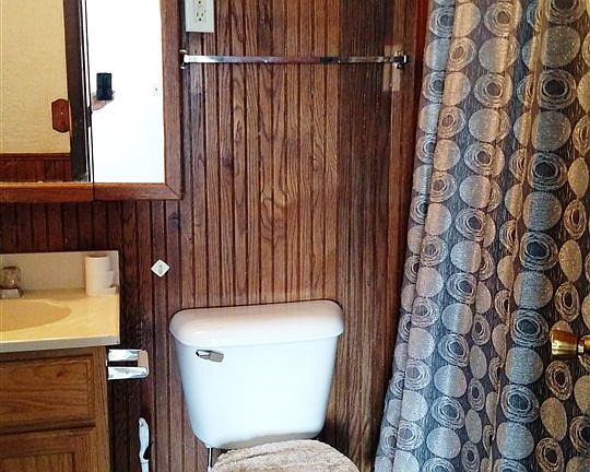 5th image of 404 Pershing Dr