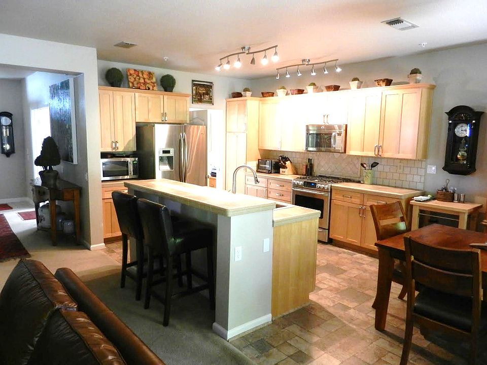 1st image of 114 Clover Springs Dr