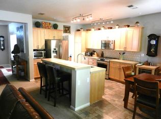 114 Clover Springs Dr, Cloverdale, CA 95425