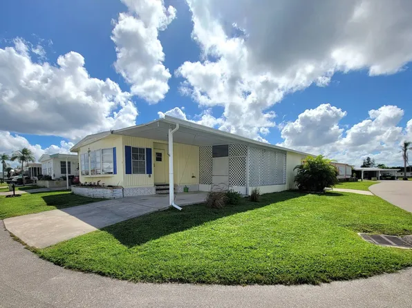 635 Wayfarers Way, North Fort Myers, FL 33917