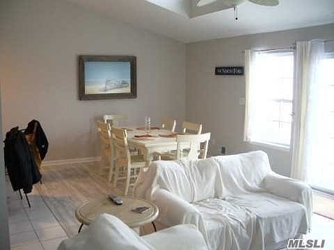 4th image of 25 Summerfield Ln