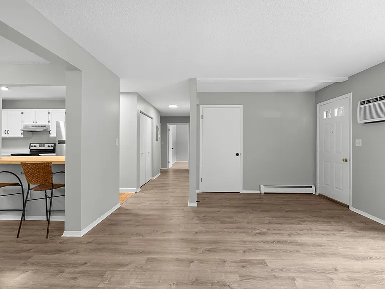 5 Sundance Dr #5 — Photo 4
