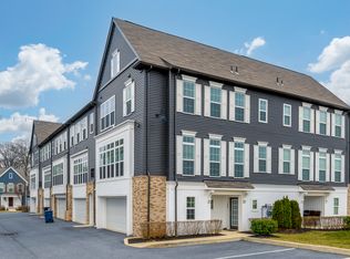 420 Mayer Pl, Lancaster, PA 17601