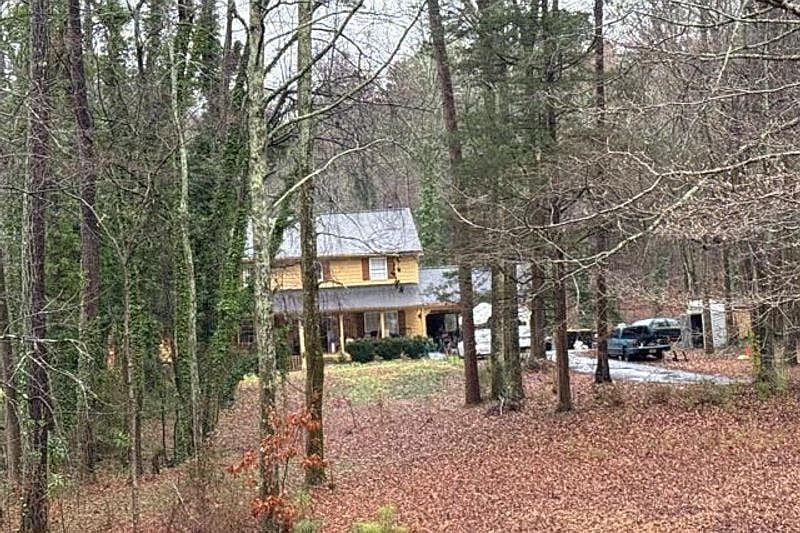 1st image of 6770 Tell Rd