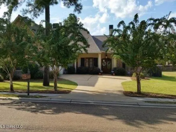137 Hartfield Dr, Madison, MS 39110