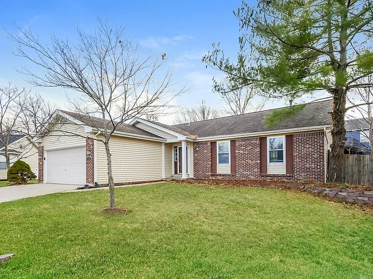 1202 Liberty Xing — Photo 3