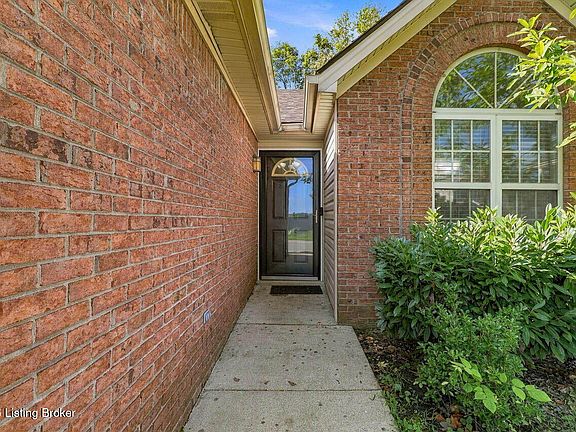 3rd image of 2524 Checkerberry Dr