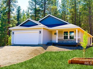 3907 Ponderosa Ct, New Meadows, ID 83654