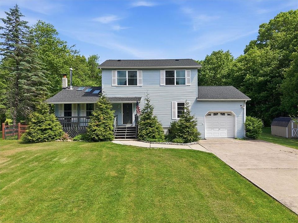 1st image of 97 Autumn Ln