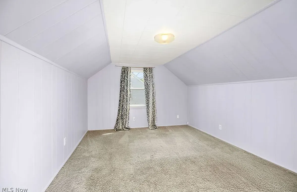 4 bed, $1,799 — Photo 2