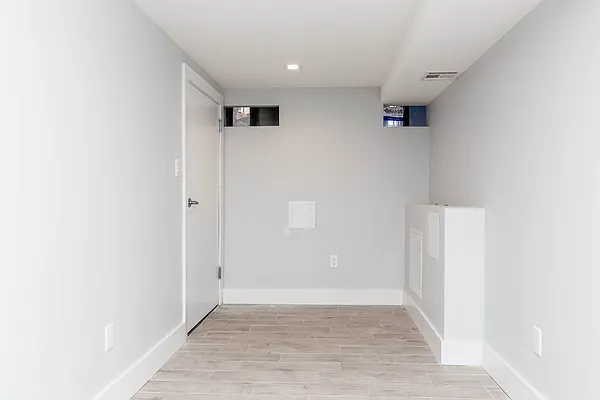 Rented by Nooklyn NYC LLC | media 47