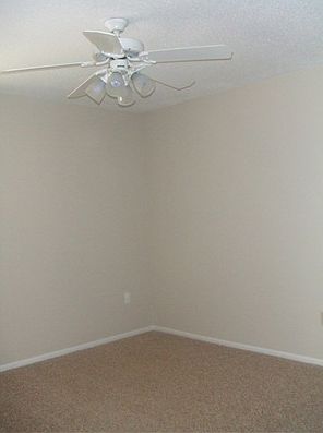 5th image of 721 Heavens Dr APT 1