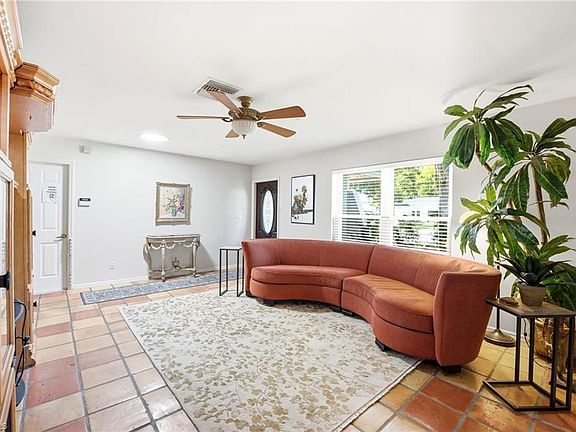 4th image of 221 Channing CT