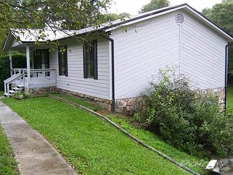 5th image of 2416 Daniels Dr