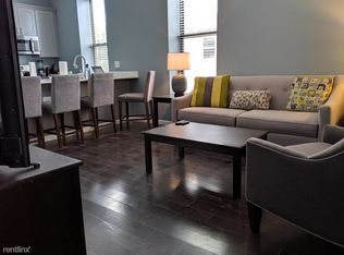 2121 W Adams St APT 1, Chicago, IL 60612