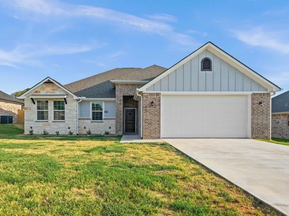 115 Hay Mdw, Winona, TX 75792