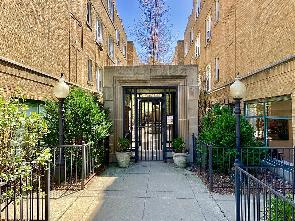 1st image of 6855 W Wrightwood Ave #1W