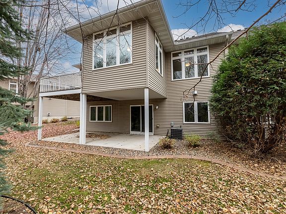 2nd image of 2207 Glacier Way