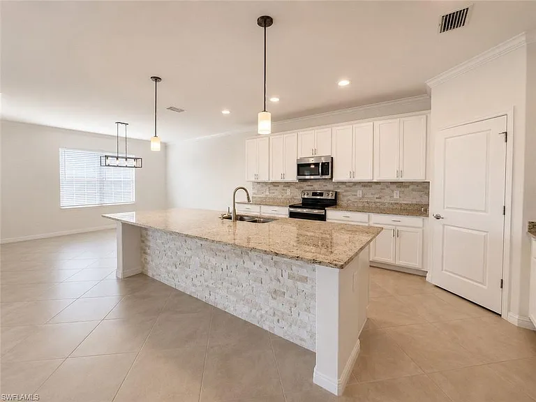 14527 Palamos Cir — Photo 3