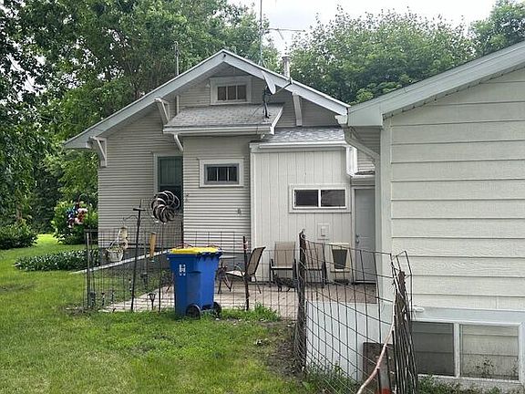 5th image of 519 Lawnridge Ave SE