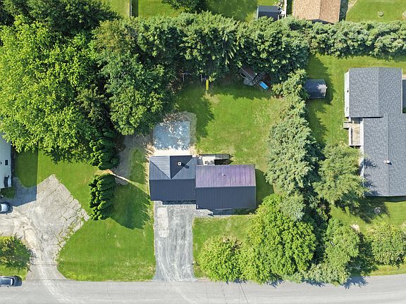 5th image of 15 Strawberry Bank Road