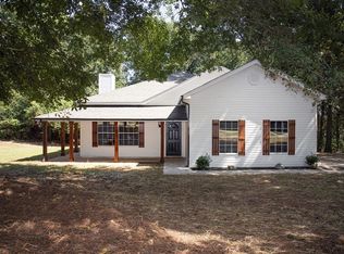4403 Fountain Dr, Gillsville, GA 30543