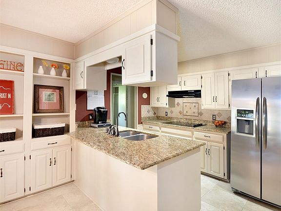 4th image of 2304 Bradwood Ct