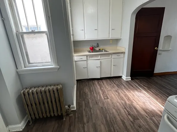 4901 S Packard Ave APT 4, Cudahy, WI 53110