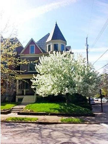 Newly renovated, great location