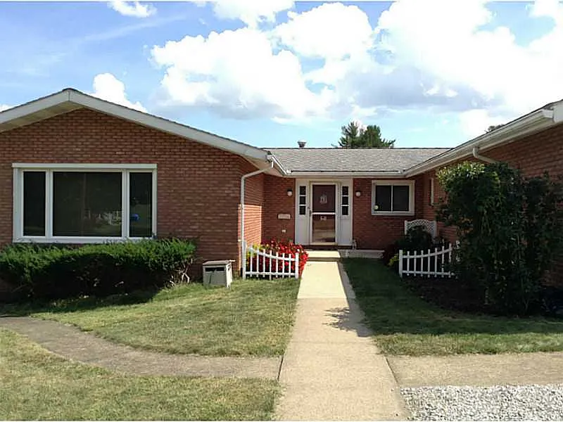 2 Emerson St photo 1