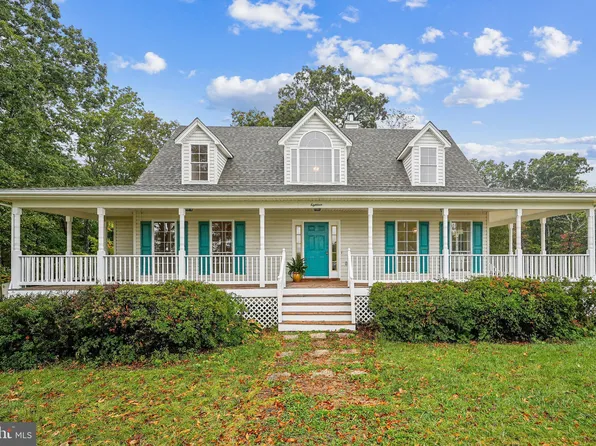 18 Hall Rd, Front Royal, VA 22630