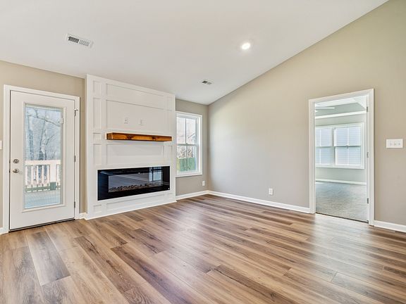 5th image of 458 Mattingly Dr Lot 83
