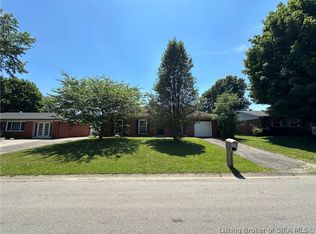 629 Denton Ave, Sellersburg, IN 47172