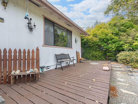 3rd image of 217 Southridge Way