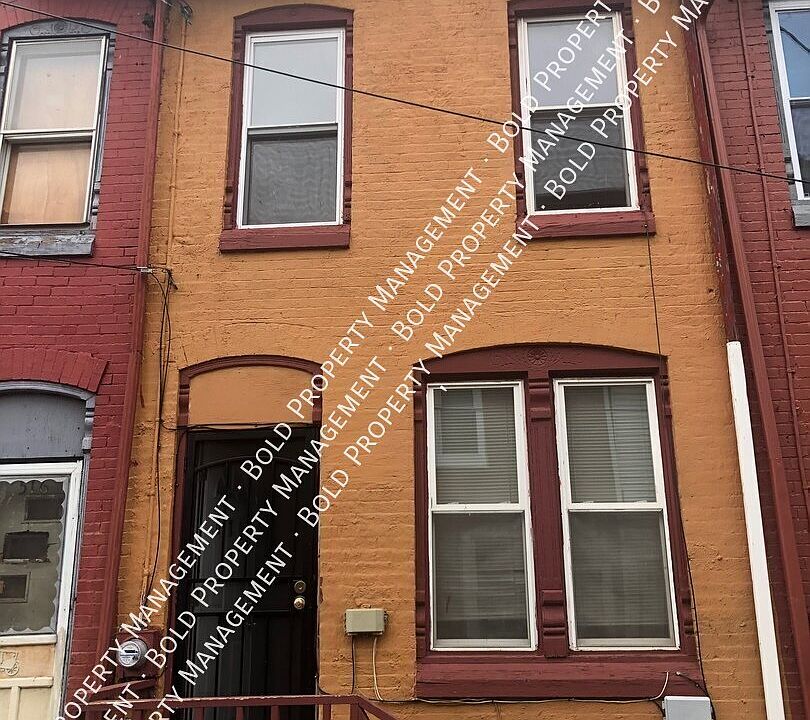1st image of 518 Johnson St