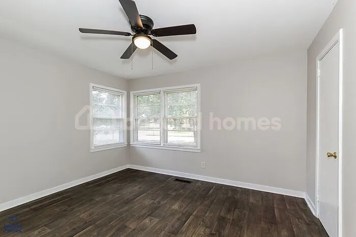 5713 Avenue P — Photo 13