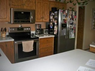 7260 Butterscotch Rd, Eden Prairie, MN 55346