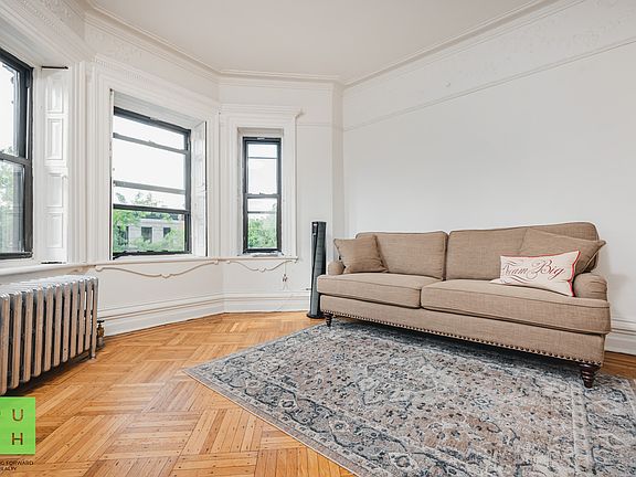 3rd image of 600 Jefferson Ave #3