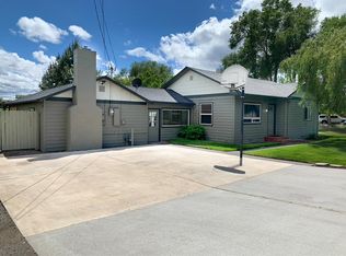 1886 SW Salmon Ave, Redmond, OR 97756