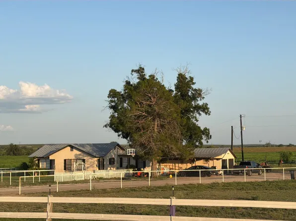 15515 W Us Highway 90, Knippa, TX 78870