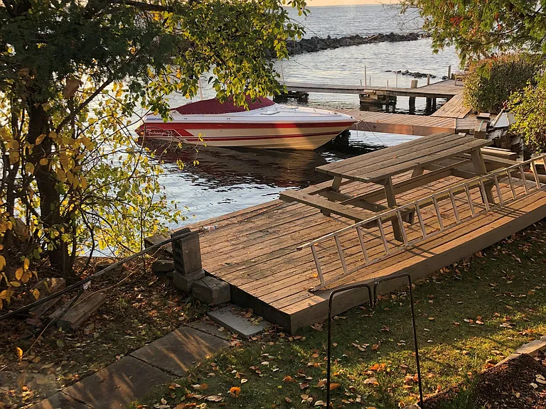 293 Riverside Dr — Photo 12