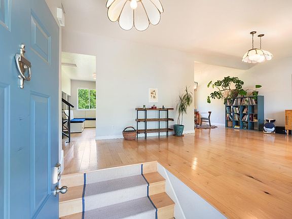 2nd image of 5260 Marigold Lane