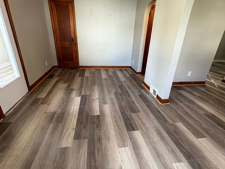 1115 Hollister Ave — Photo 8