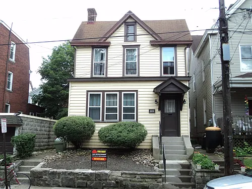 228 Green St #B Photo 1