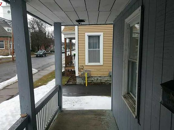 4th image of 119 Church St